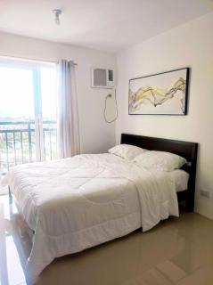 City Condo-Studio with Private Balcony - 8