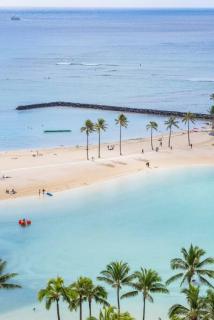 643- Beachfront Condo with Unobstructed Ocean Views- Ilikai Collection 11- Sleeps 6. - 9