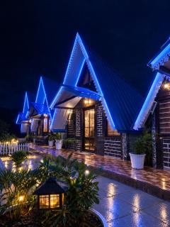 The Blue Lagoon Luxury Mountain Cottages - 0
