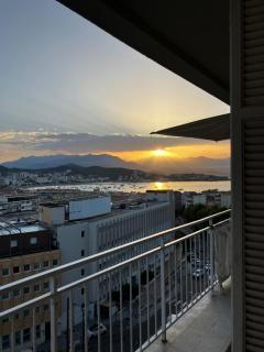 Très bel appartement avec terrasse de 87m2 avec une superbe vue panoramique sur la baie d Ajaccio - 8