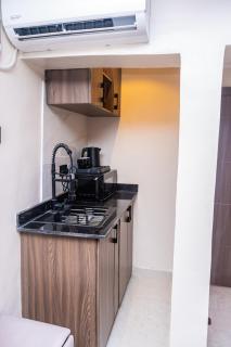 Royal Luxury Hotel and Suites - 8