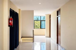 Hotel Park Stay 2 - Near Noida 15 Metro Station - 7