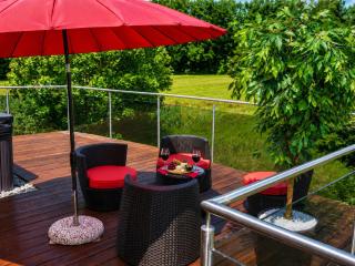 Wellness Villa with Pool & Hot Tub - 4