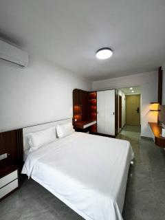 Yeu Tai - 2