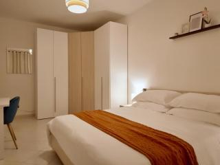 Oberoi Guest House - 0