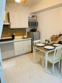 Azure Urban Resort Residences - Santorini Tower - 6