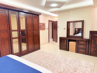 Highlands Luxury Furnished Villa in Amman - 4