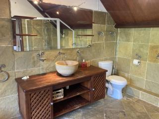 Experience Unmatched Comfort at Villa Fody by Dodo Retreats - 1