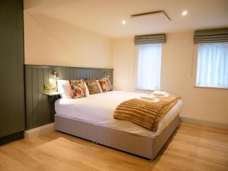 Rose Cottage Dingle Town - Stunning Views - 2
