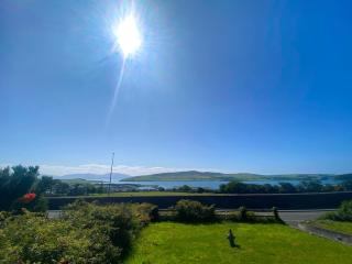Rose Cottage Dingle Town - Stunning Views - 6