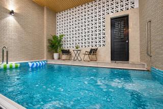 Newly built villa 4br-5ba Pool, Sauna, Elevator - 1