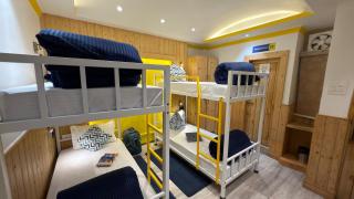 Shalom Backpackers Mall Road Mcleodganj - 6