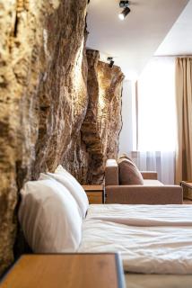 National Cave Home - 3