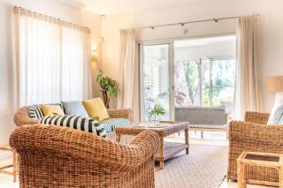 Oceanfront Villa - East Coast Private beach & Pool - 4