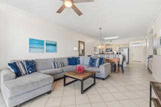 Grand Pointe 702 - 6