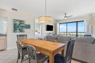 Grand Pointe 702 - 4