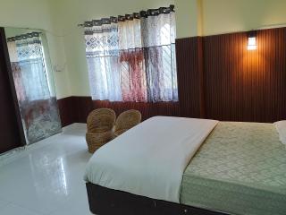 River bank guest house self cooking available - 2