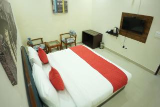 Hotel Carom Inn - 4