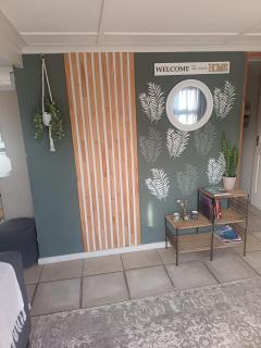 10 on Cane Street - 3