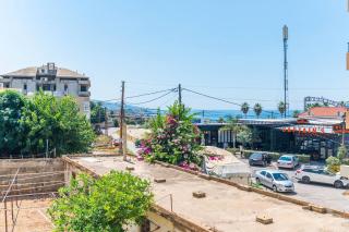 Sola 1-BR Apartment In Batroun - 2