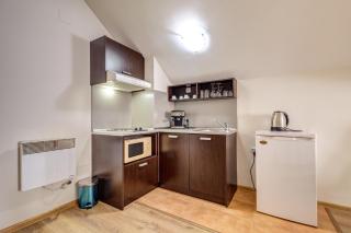 Cozy Alpine Stay with Forest View - 9