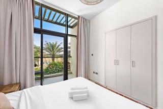Spacious 3BR Villa in Dubai Hills with Pool and Gym - 6