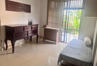 Airport home stay - 4