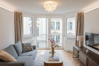 Rose 2 bedroom with balcony - 0