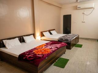 Arivoo Braj Rani Hotel - 3