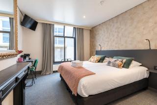 The Saints Sutor Hotel - 7