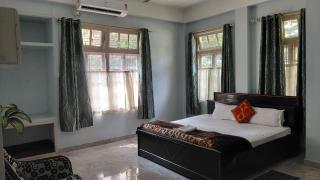 Jahnabee's Homestay - 0