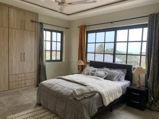 Adjorman Haven Stylish 2BR Apartment in Teshie - 3