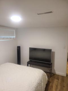 Central Cozy Haven! Private Room, Self Check-In, Entire Unit, UofA, NAIT - 6
