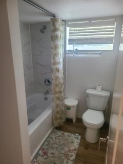 Central Cozy Haven! Private Room, Self Check-In, Entire Unit, UofA, NAIT - 3