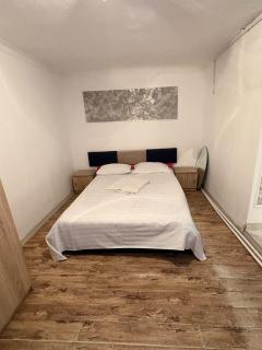Iris Room - 4
