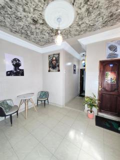 Studio Meublé avec Jaccuzi 24h - 5