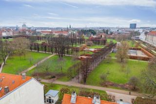 Large Stylish City Flat w Kings Garden View - 1
