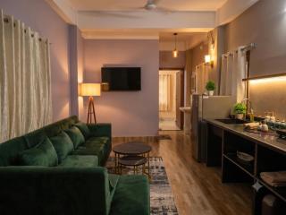Roadji Stay 004, Pahariqa, 3-BHK Studio Apartment - 0