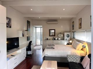 Fig Tree Lane Studio - 1
