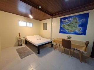Loti's Guesthouse - 0