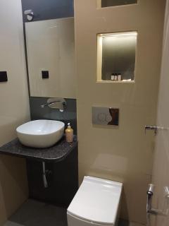 hotel vanika,s - 8