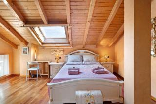 Yellow House - 9