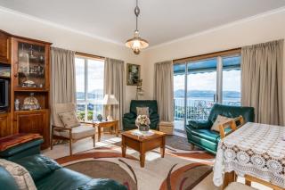 Stunning 180 degree River Derwent and Hobart View! - 3