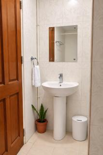 Affordable & Spacious 2BR Apartment Near the Beach - 5