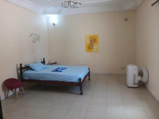 Chambre calme avec clim et Wifi sur Dakar - 7