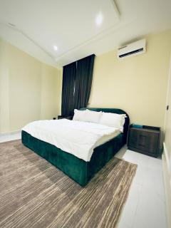 Ultra-Luxury Smart 2-Bedroom Apartment in Guzape - 1