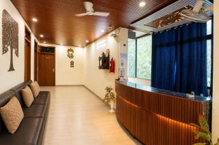Hotel Park Stay 2 - Near Noida 15 Metro Station - 1