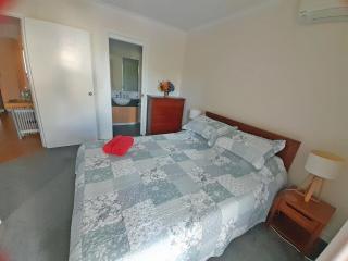 Sunlit CBD Apartment on Hurtle Square and Sauna - 4
