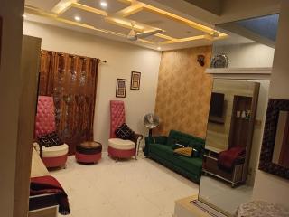 Family & Friends Home Furnished Upper Portion - 4