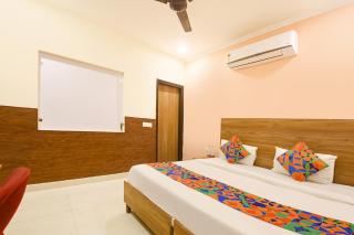 FabHotel Royal Inn II - 1